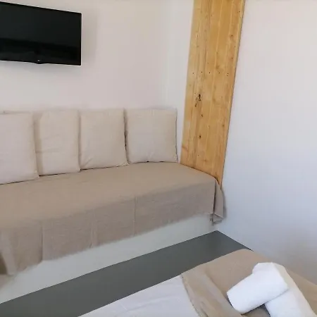 Paro'S King Luxury Apartments A5 * Alikí