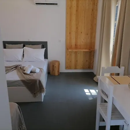 Paro'S King Luxury Apartments A5 Alikí