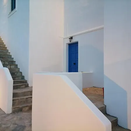 Paro'S King Luxury Apartments A5 Alikí